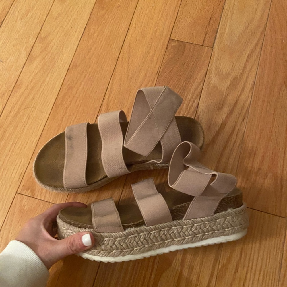 Steve Madden platform sandals